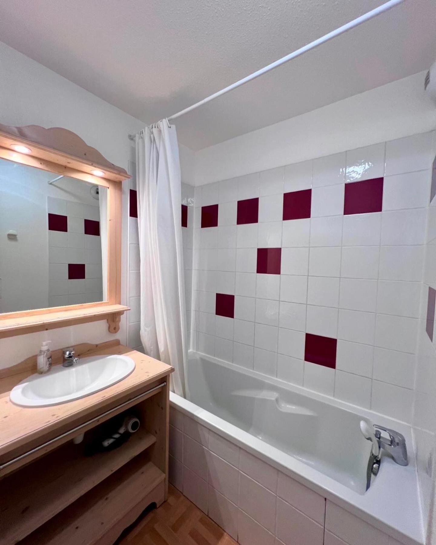 Appartement 4 Personnes Avec Piscine Interieure Puy-Saint-Vincent Zewnętrze zdjęcie